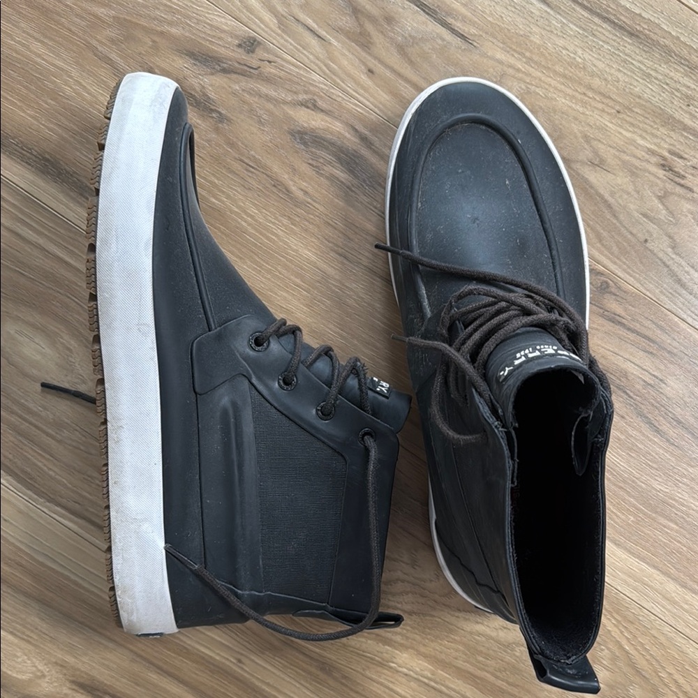 Sperry Black High-Tops